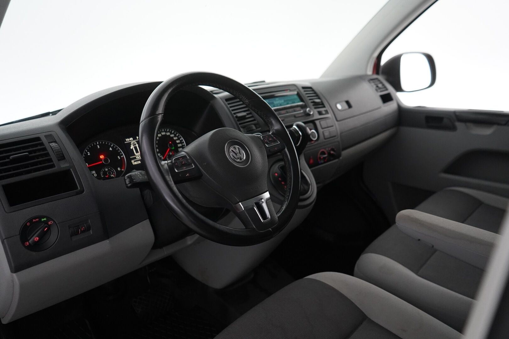 Volkswagen Transporter 2014 umpipakettiauto 2,0 TDI 132 kW 4Motion DSG BlueMotion Technology - MYYDÄÄN HUUTOKAUPAT.COM 