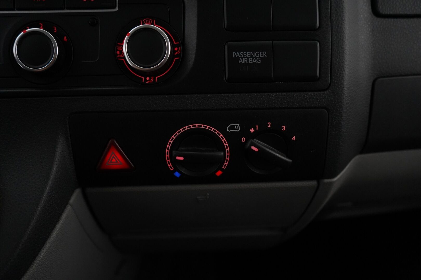 Volkswagen Transporter 2014 umpipakettiauto 2,0 TDI 132 kW 4Motion DSG BlueMotion Technology - MYYDÄÄN HUUTOKAUPAT.COM 