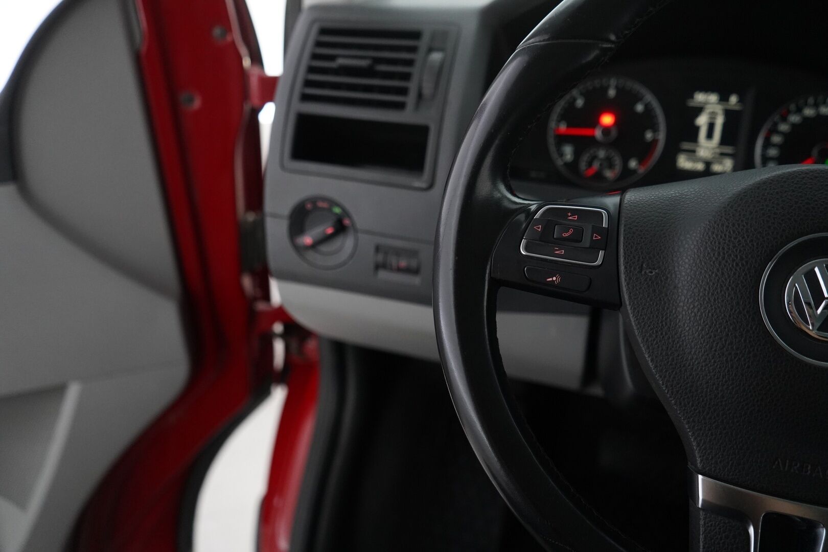 Volkswagen Transporter 2014 umpipakettiauto 2,0 TDI 132 kW 4Motion DSG BlueMotion Technology - MYYDÄÄN HUUTOKAUPAT.COM 