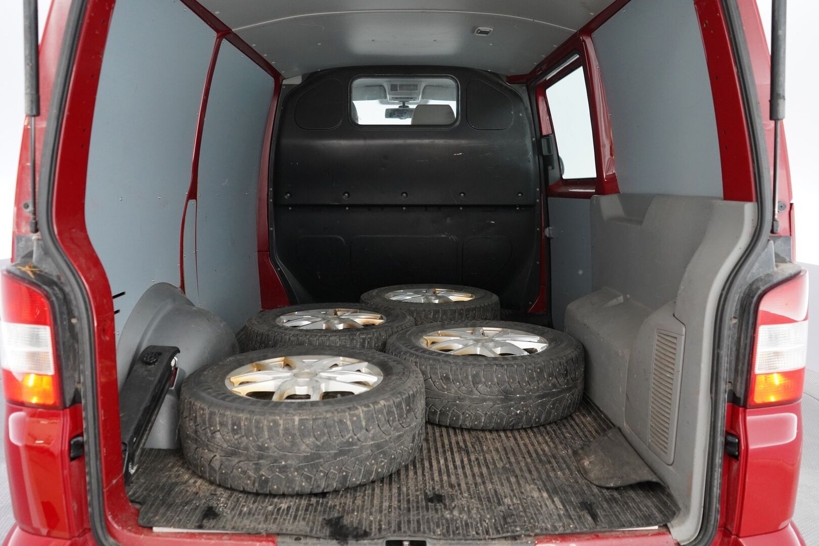 Volkswagen Transporter 2014 umpipakettiauto 2,0 TDI 132 kW 4Motion DSG BlueMotion Technology - MYYDÄÄN HUUTOKAUPAT.COM 