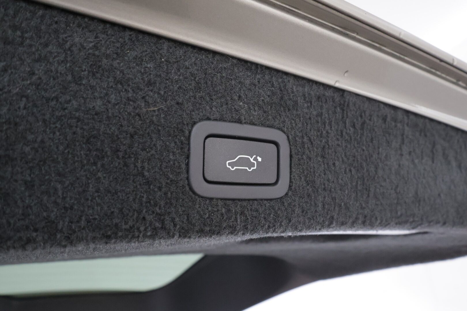 Volvo V70 2014 D4 Summum aut * Facelift / Koukku / Webasto / Vakkari / Navi / Muistipenkki / P.tutkat * - Suomi-auto