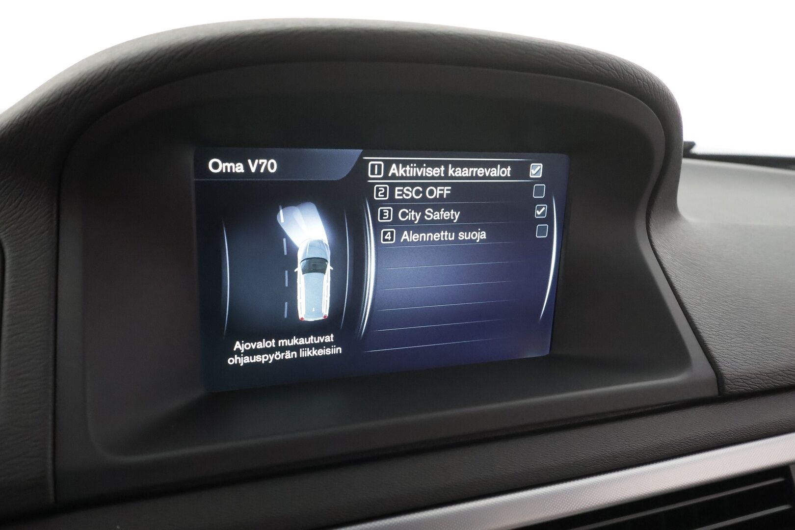 Volvo V70 2014 D4 Summum aut * Facelift / Koukku / Webasto / Vakkari / Navi / Muistipenkki / P.tutkat * - Suomi-auto