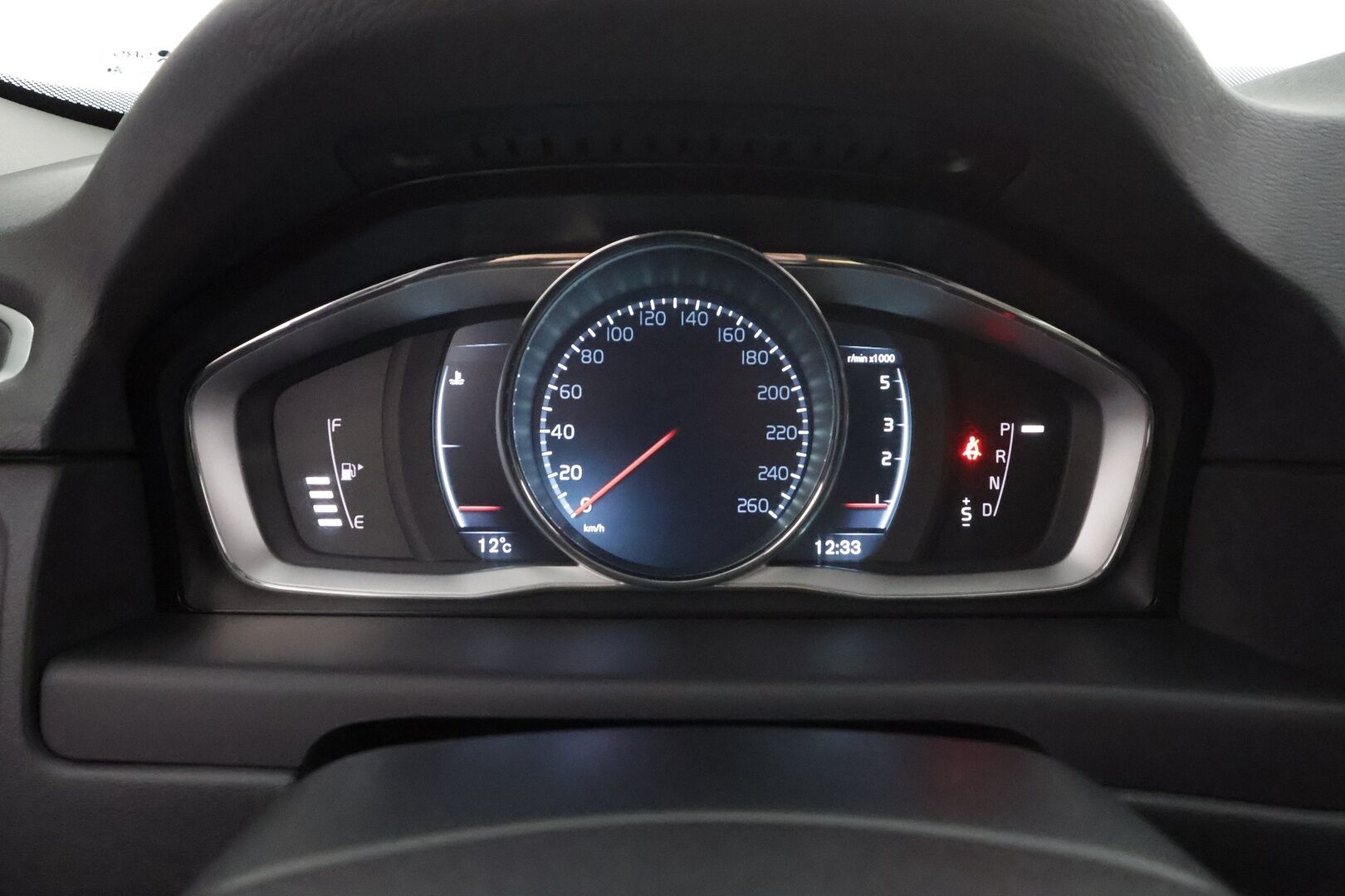 Volvo V70 2014 D4 Summum aut * Facelift / Koukku / Webasto / Vakkari / Navi / Muistipenkki / P.tutkat * - Suomi-auto