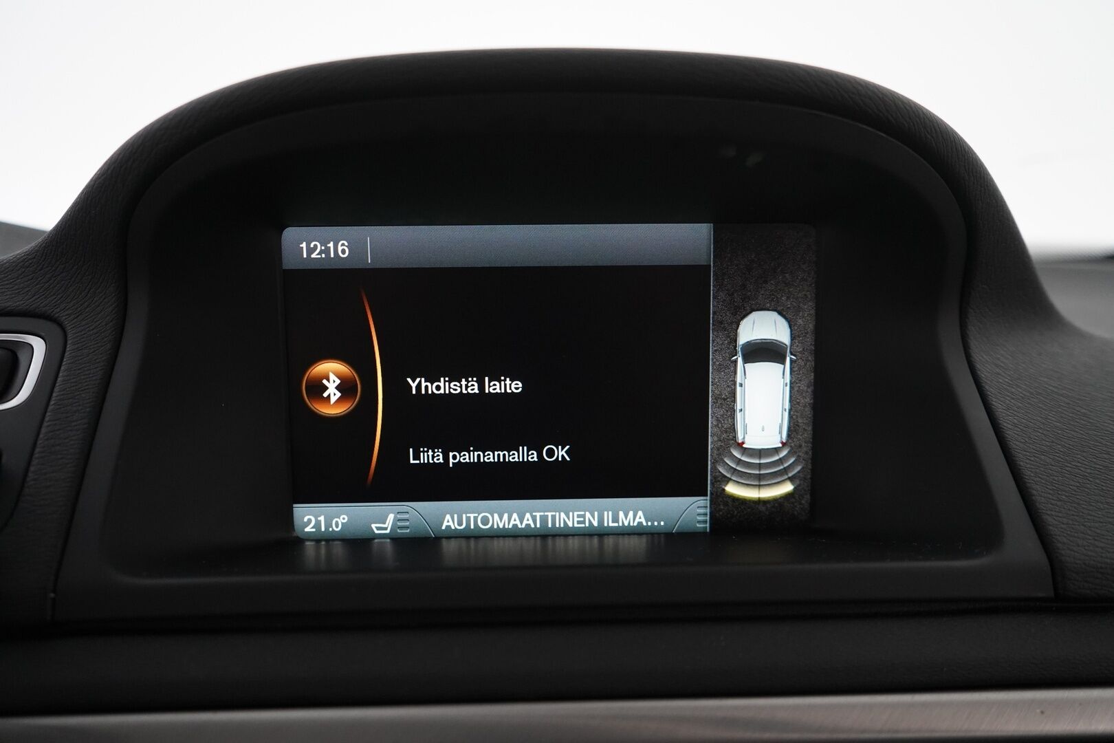 Volvo V70 2014 D4 Business Summum aut *Suomi-auto / Voc / Webasto / Navi / Nahat / KeyLessGo / Xenon / Koukku*