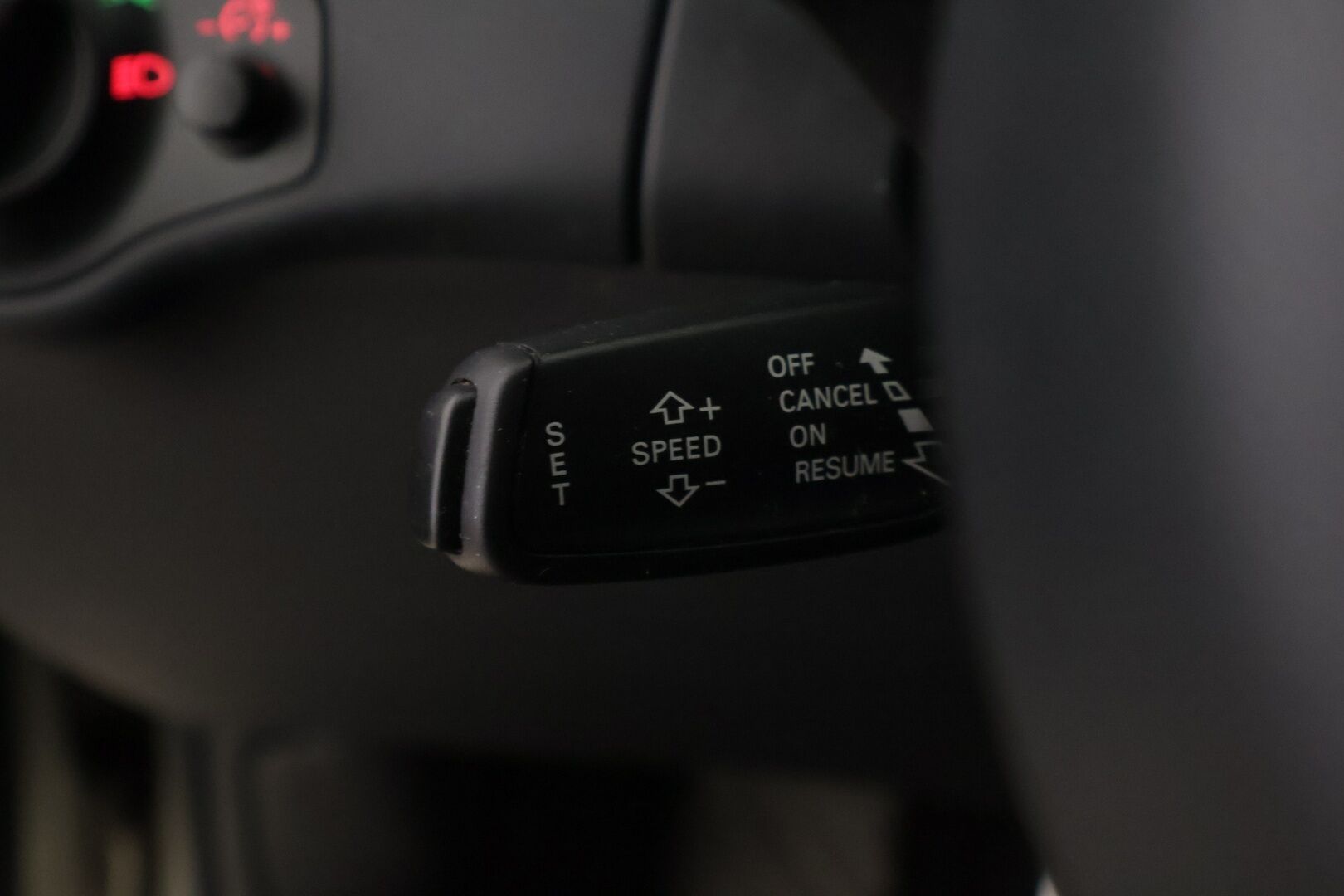 Audi A4 2014 Avant Business Sport 2,0 TDI 100 kW *Koukku / Vakkari / Xenon / S-Line ulko* - *Tyylikäs / Tilava / Laadukas* - Osta nyt, maksa vasta ensi vuonna