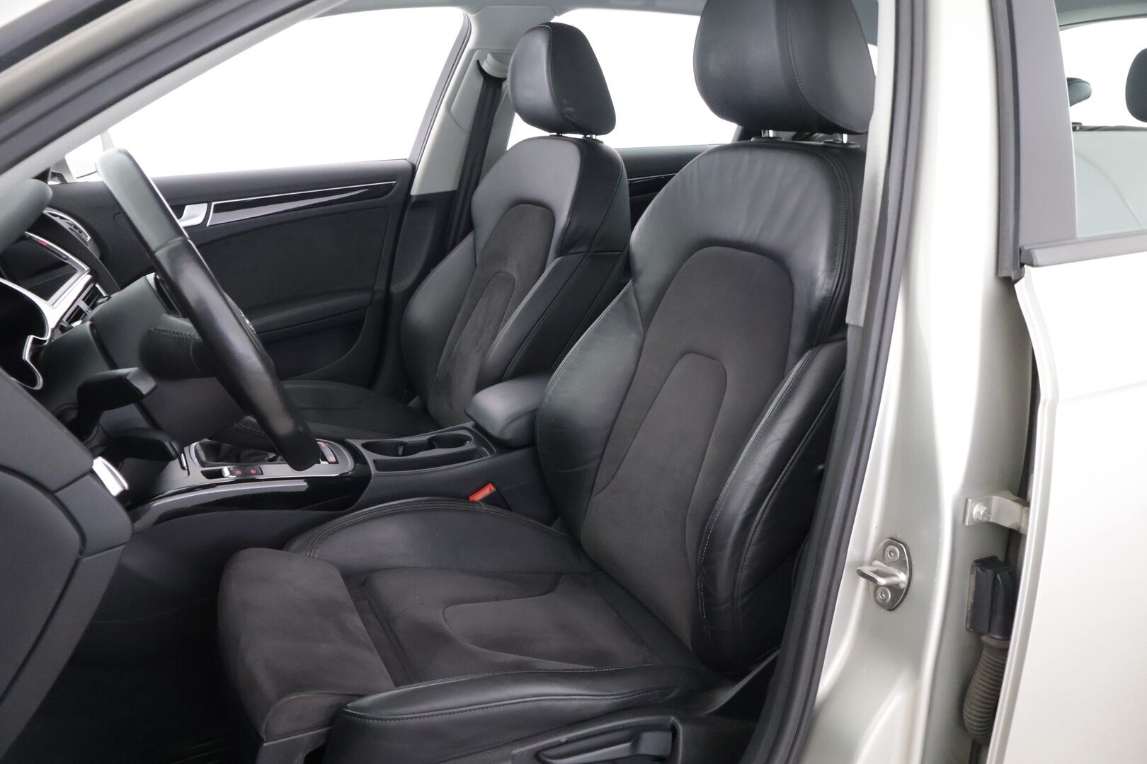 Audi A4 2014 Avant Business Sport 2,0 TDI 100 kW *Koukku / Vakkari / Xenon / S-Line ulko* - *Tyylikäs / Tilava / Laadukas* - Osta nyt, maksa vasta ensi vuonna