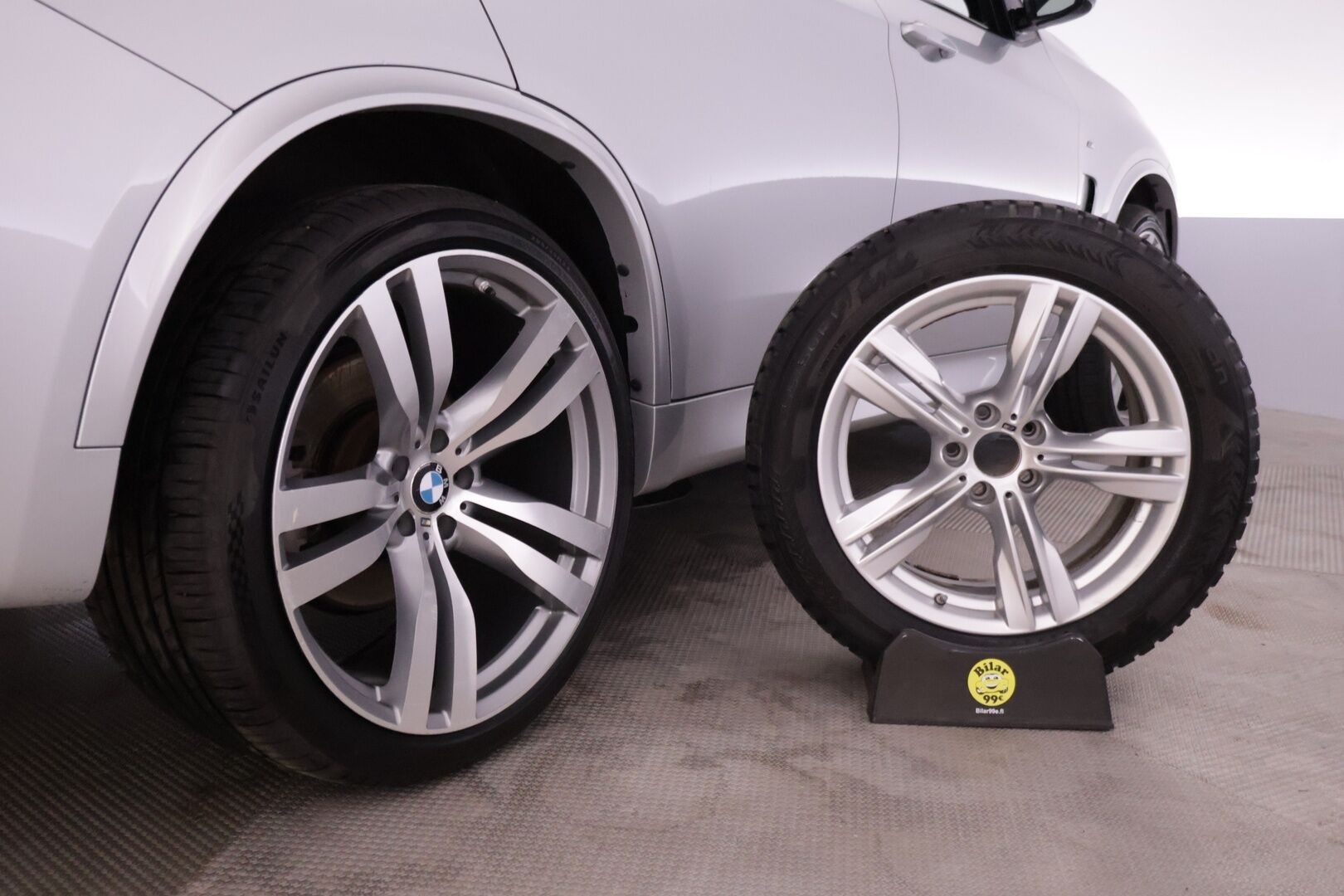 BMW X5 2014 F15 M50d - | Harman/Kardon | Comfort istuimet muistilla | Vetokoukku | Navi | Webasto |