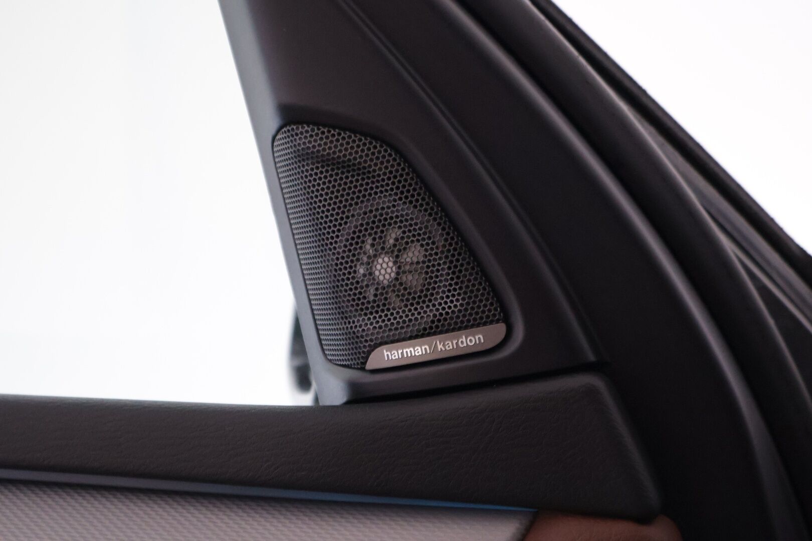 BMW X5 2014 F15 M50d - | Harman/Kardon | Comfort istuimet muistilla | Vetokoukku | Navi | Webasto |