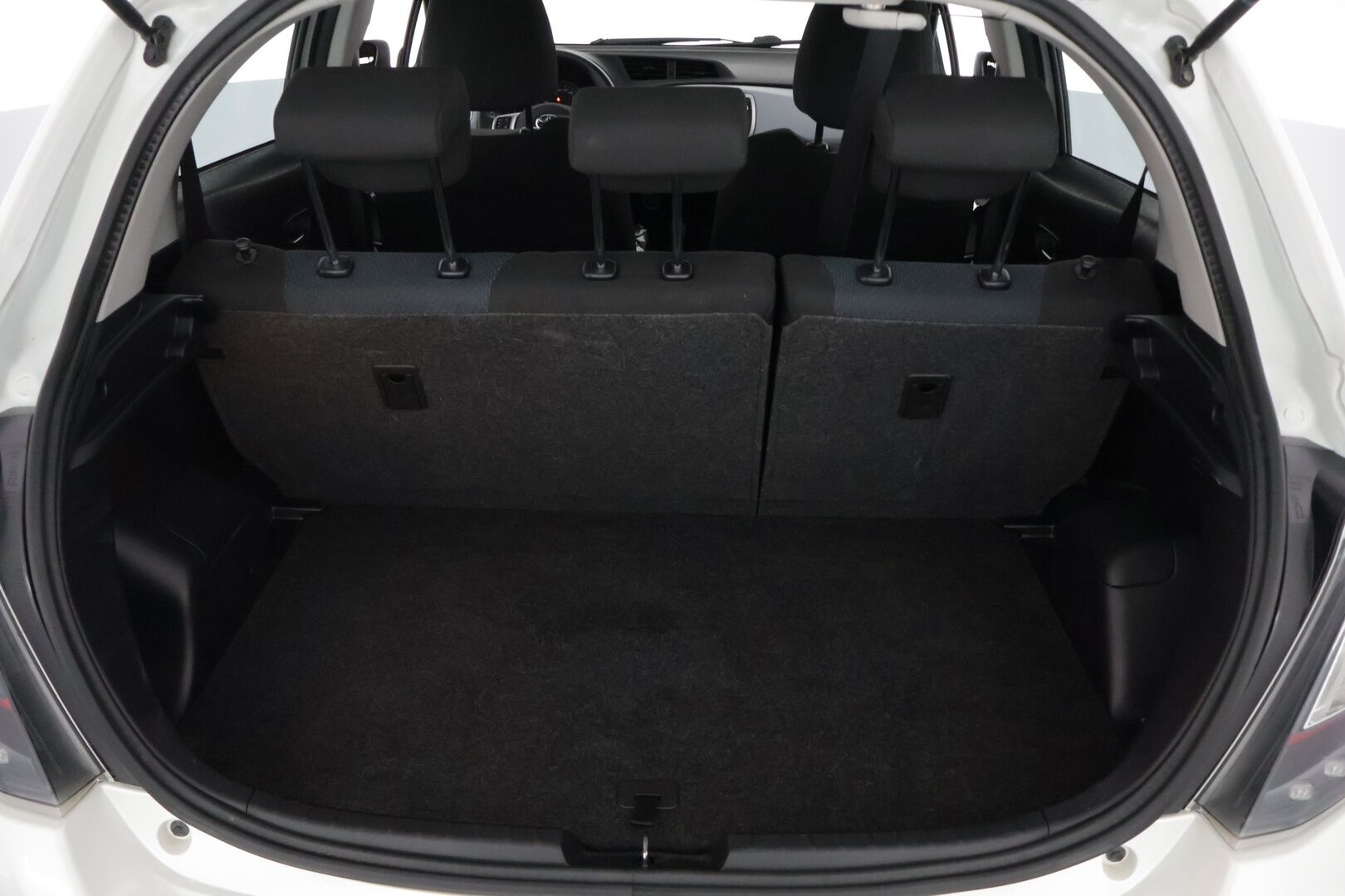 Toyota Yaris 2014 Hybrid Active - Juuri katsastettu! / Vakkari / Huoltokirja / Sähköikkunat 