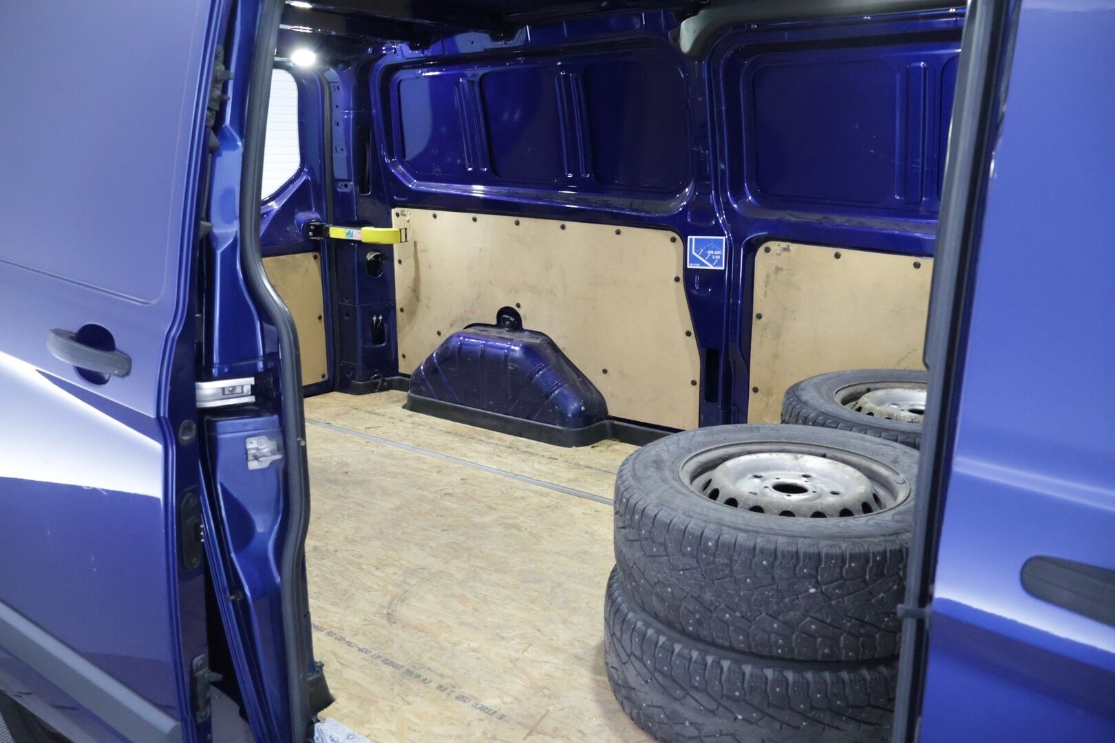 Ford Transit Custom 2014 310 2,2TDCi 100 hv Trend M6 Van N1 L2H1 FWD 4,19