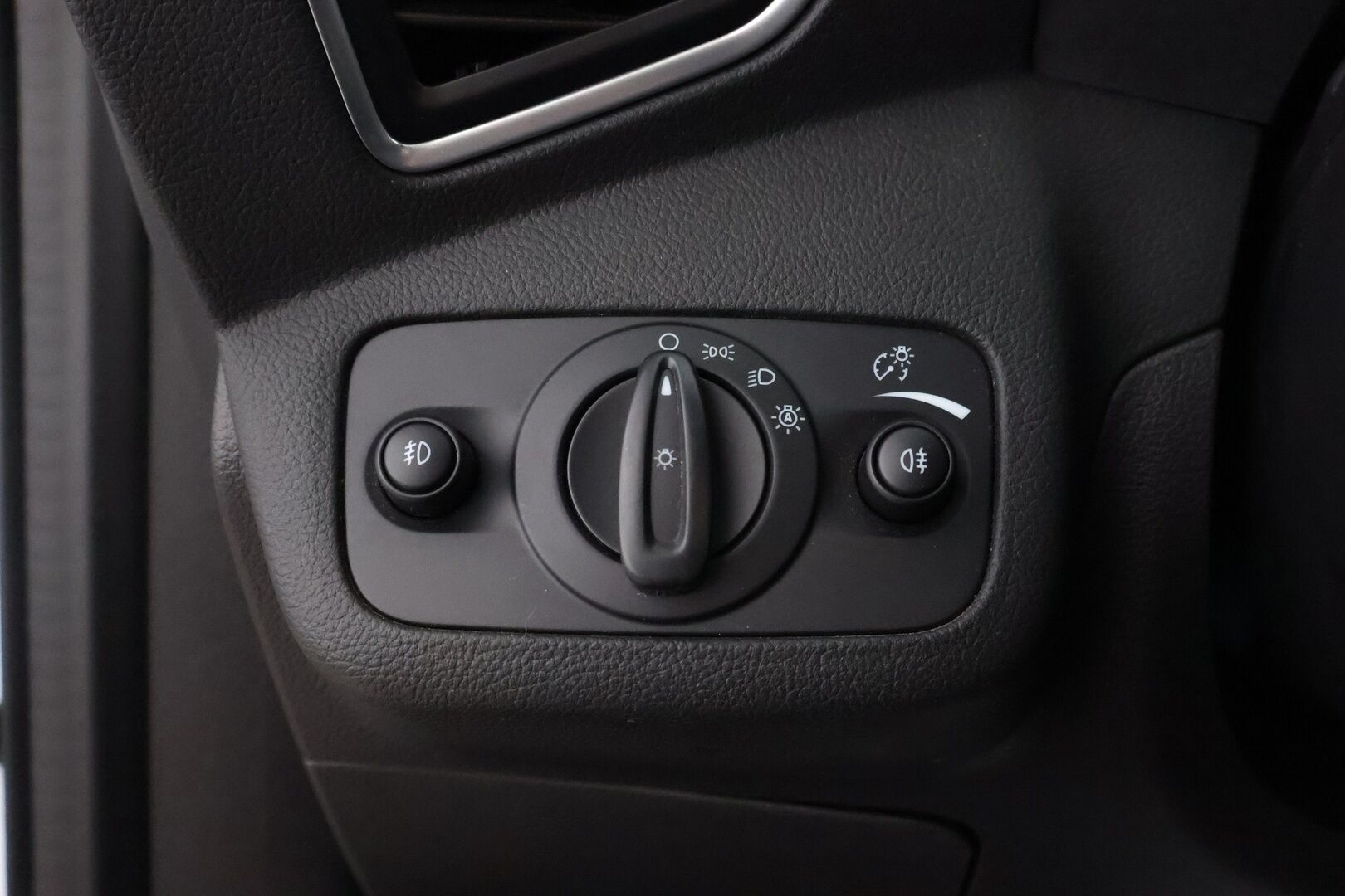 Ford Kuga 2014 1,6 EcoBoost 150 hv FWD Start/Stop Titanium 5-ovinen - Suomiauto / Vetokoukku. / Bi-Xenon / Puolinahkasisusta. / Vakkari / KeylessGo / Lohko & Sisäpistoke!