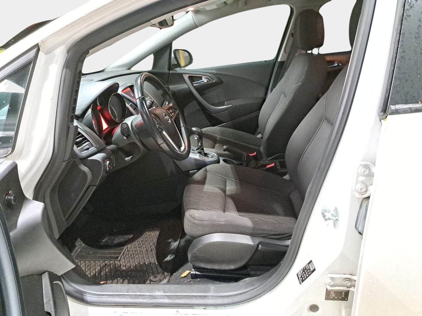 Opel Astra 2014 Sports Tourer Enjoy 1,4 Turbo 103kW AT6 * Suomiauto / Vetokoukku / Xenon / Lohko & Sisäpistoke - Juuri tullut Tampereelle!