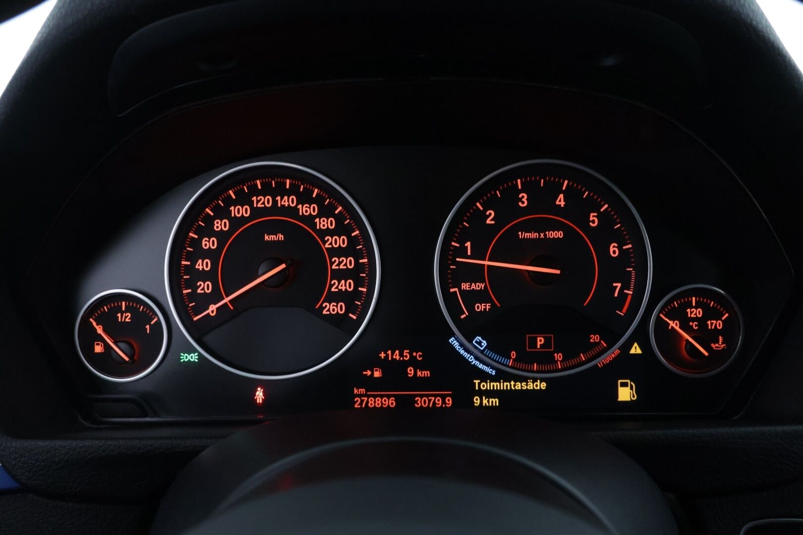 BMW 420 2015 F36 Gran Coupe 420i A Business M Sport - *Myydän Huutokaupat.com:issa | Vakkari | M-Sport | Automaattiset pitkät | Ratin lämmitin | Tutkat | Kahdet renkaat aluvanteilla |