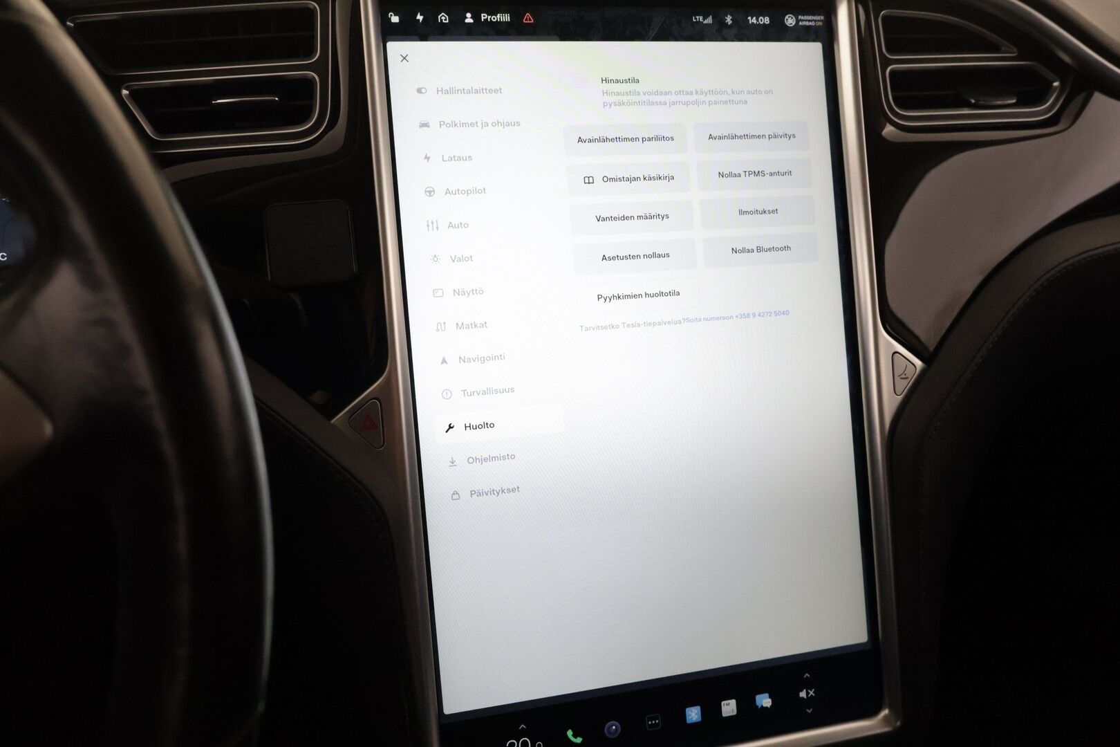 Tesla Model S 2015 70 D - Myydään Huutokaupat.com.ssa! | ACC | 2x renkaat | 84,3% SoH | Navi! | High Perfomance Audio! | Kamera | 2x Avain | - KORKO VAIN 3,99 %