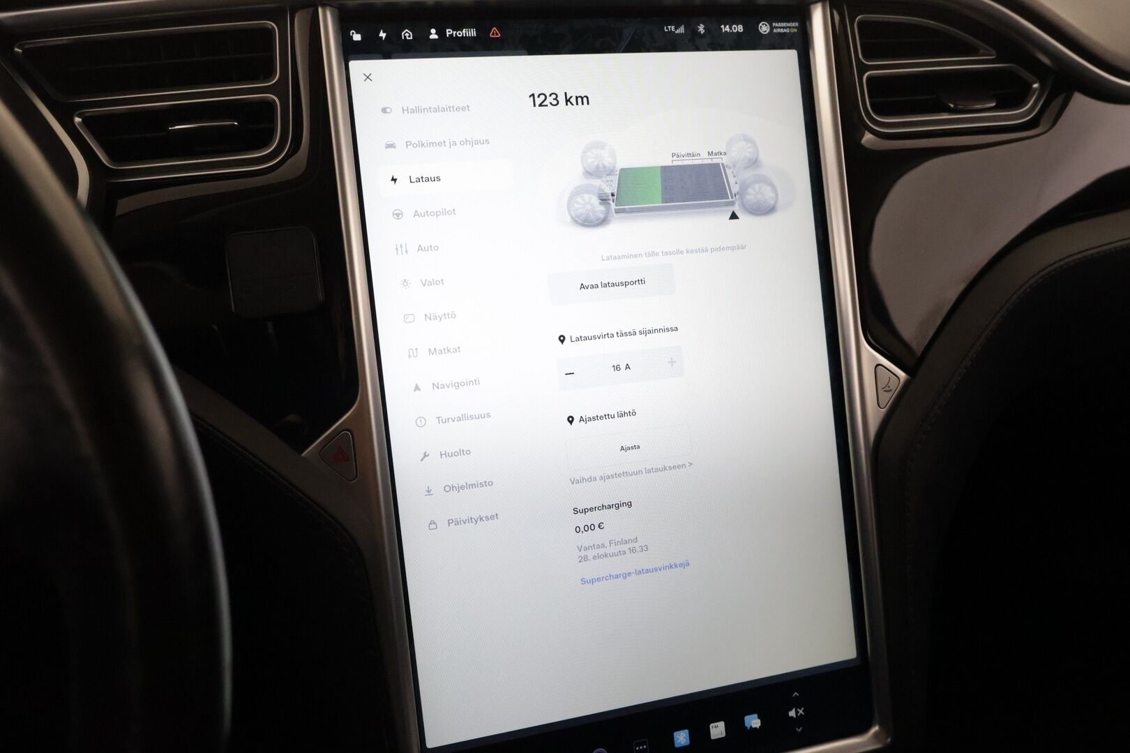 Tesla Model S 2015 70 D - Myydään Huutokaupat.com.ssa! | ACC | 2x renkaat | 84,3% SoH | Navi! | High Perfomance Audio! | Kamera | 2x Avain | - KORKO VAIN 3,99 %