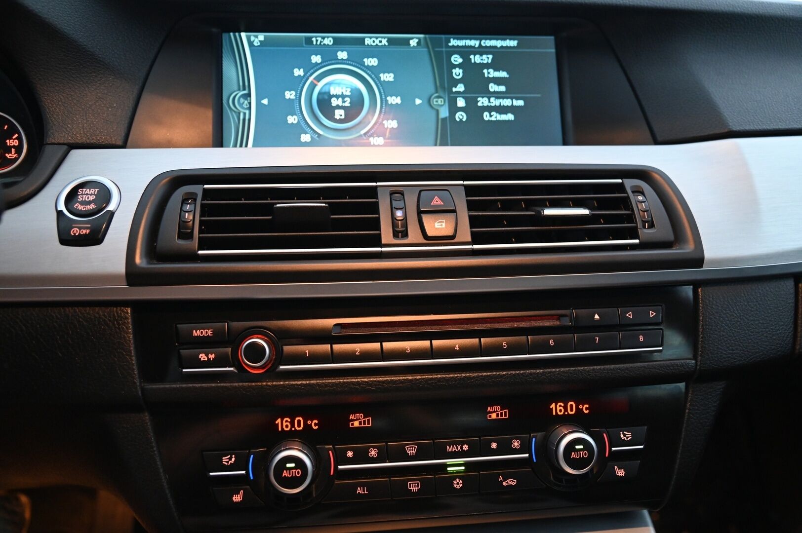 BMW 530 2012 d Xdrive *M-Sport Ratti/  Panoraama/  Kamera/  Nahat/  Koukku*