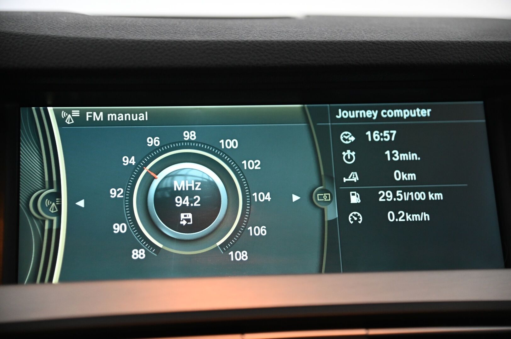 BMW 530 2012 d Xdrive *M-Sport Ratti/  Panoraama/  Kamera/  Nahat/  Koukku*