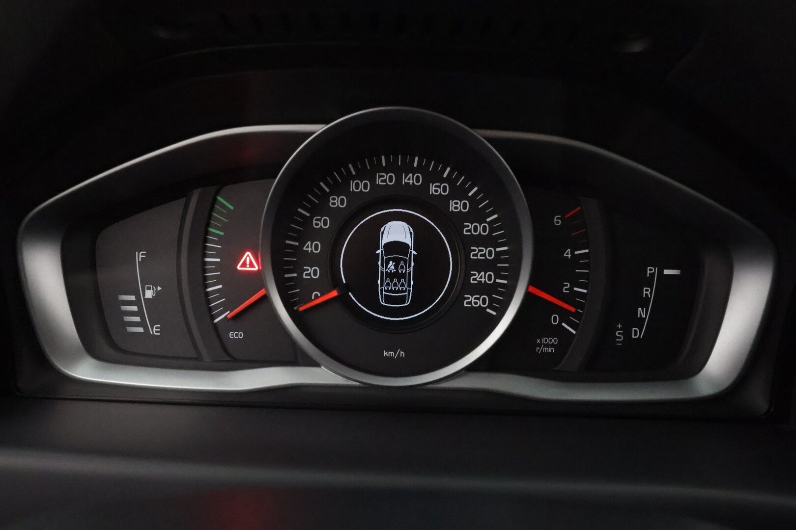 Volvo V70 2015 D4 Classic aut * Webasto / Koukku / Xenon / P.tutka / Vakkari / Ratinlämmitys / Sähköluukku / Keyless * - Suomi-auto / Kahdet renkaat - HULLUT JOULUT KORKOTARJOUS 2,49% 