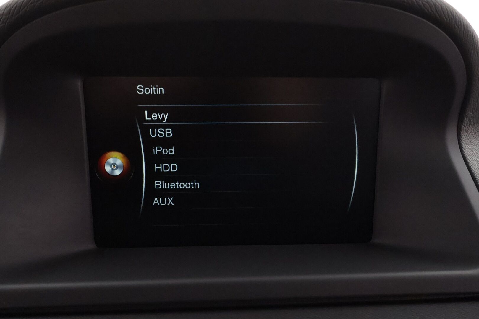 Volvo V70 2015 D4 Classic aut * Webasto / Koukku / Xenon / P.tutka / Vakkari / Ratinlämmitys / Sähköluukku / Keyless * - Suomi-auto / Kahdet renkaat - HULLUT JOULUT KORKOTARJOUS 2,49% 