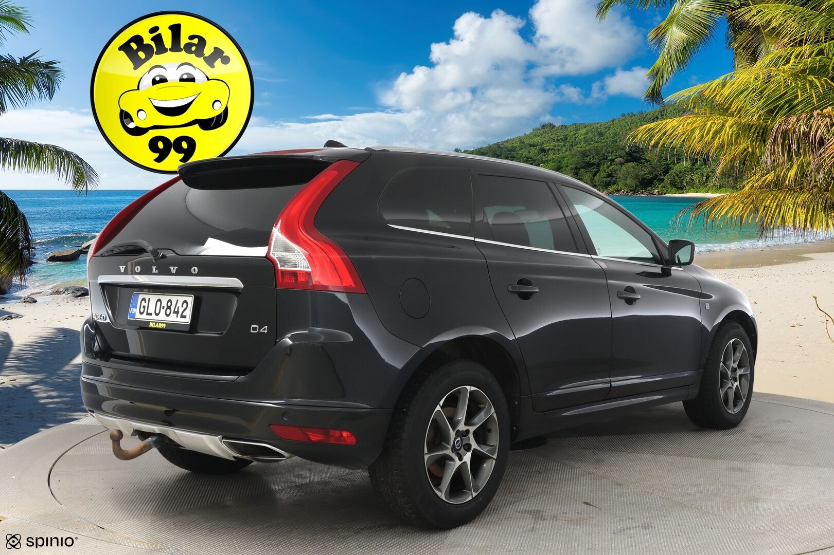 Volvo XC60 2015 D4 Ocean Race aut *Juuri katsastettu ja huollettu / VOC / Tutkat takana / Vetokoukku / Nahkasisusta / Navigointi* - *Suomi-auto / kattavasti huollettu / 2x renkaat Volvon alumiinivanteilla*