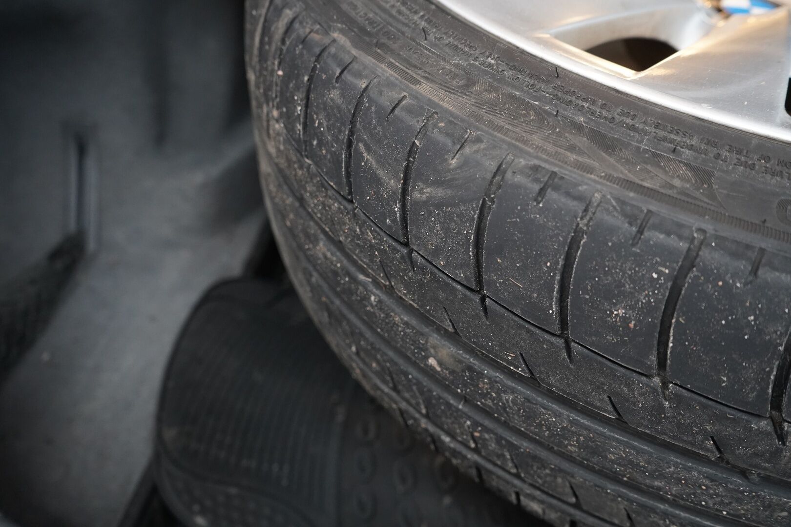 BMW 740 2010 YritysOutlet - Myydään vain yrityksille *Imuovet / Kattoluukku / Nahat / Muistipenkit / Webasto* - Tämä auto myydään YritysOutlet -valikoimasta vain yritykselle - Osta nyt, maksa vasta ensi vuonna