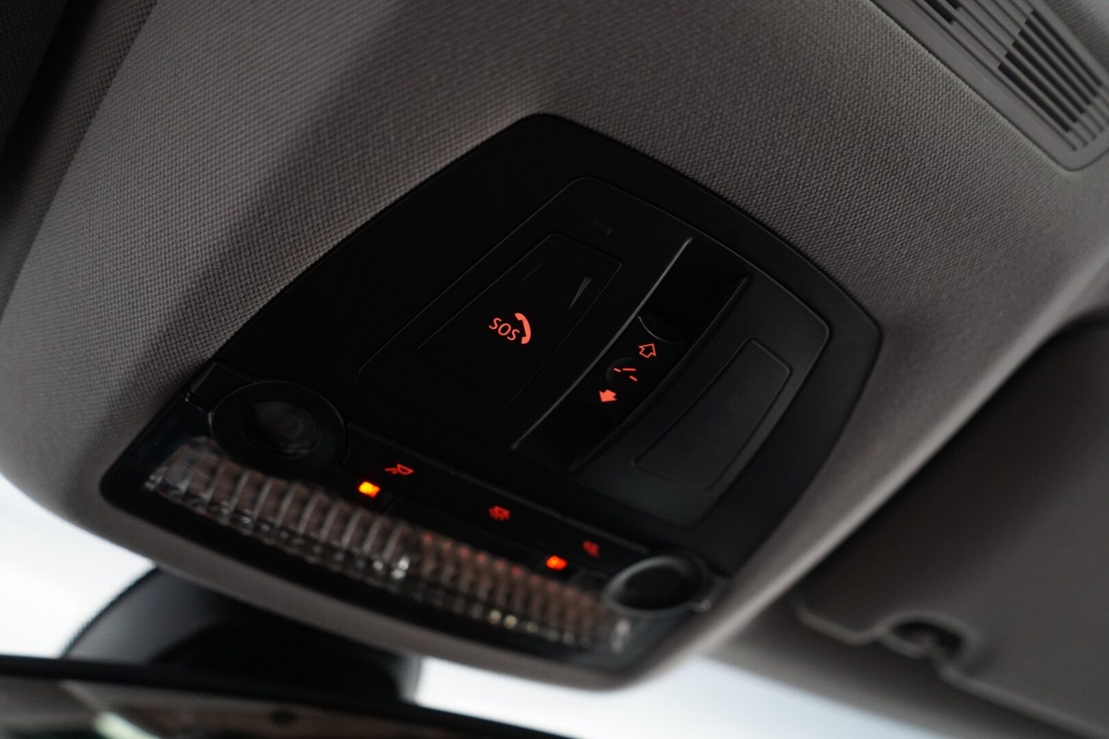 BMW 740 2010 YritysOutlet - Myydään vain yrityksille *Imuovet / Kattoluukku / Nahat / Muistipenkit / Webasto* - Tämä auto myydään YritysOutlet -valikoimasta vain yritykselle - Osta nyt, maksa vasta ensi vuonna