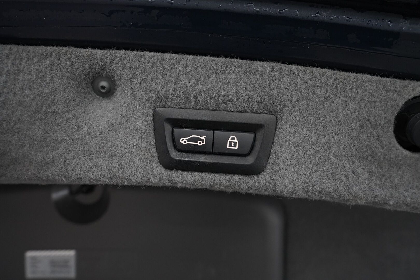 BMW 740 2010 YritysOutlet - Myydään vain yrityksille *Imuovet / Kattoluukku / Nahat / Muistipenkit / Webasto* - Tämä auto myydään YritysOutlet -valikoimasta vain yritykselle - Osta nyt, maksa vasta ensi vuonna