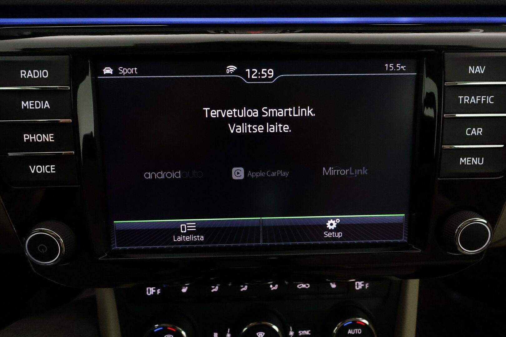 Skoda Superb 2016 Combi 2,0 TSI 280 4x4 L&K DSG **Huippuvarusteet / Panorama / Canton / Adapt. vakkari / Webasto / Ilmastoidut penkit** - 1-om Suomi-auto / Apple&Android / Keyless / Navi / Muistipenkki