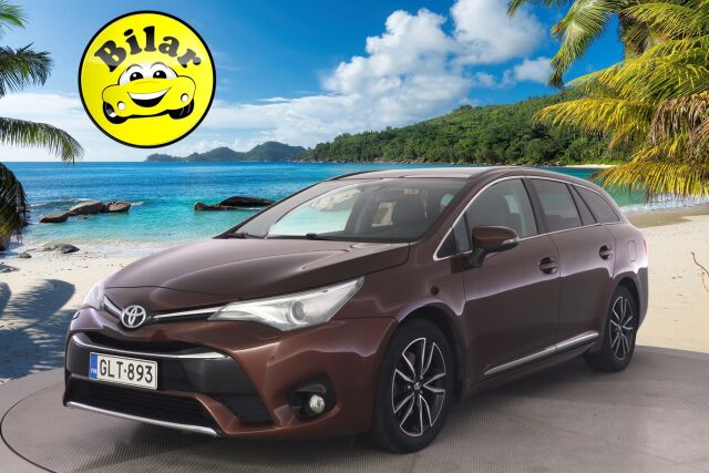 Toyota Avensis 2015