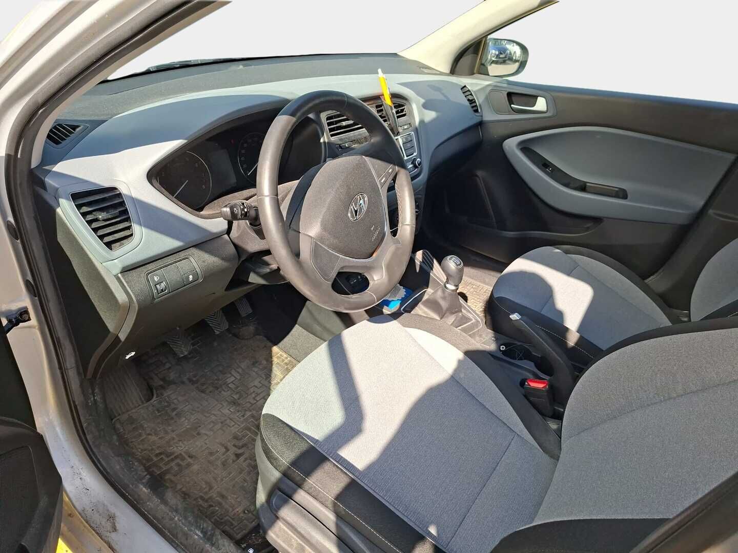 Hyundai i20 5d 2016 1,2 5MT ISG Classic Plus - | 1 omisteinen suomi-auto | Isofix | ABS jarrut | Huoltokirja | Kahdet renkaat | HAC | 