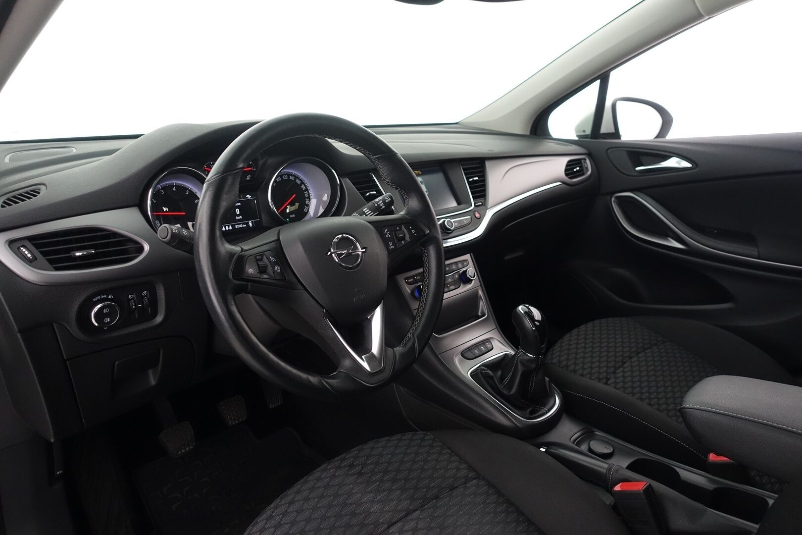 Opel Astra 2017 5-ov Enjoy 1,0 Turbo ecoFLEX Start/Stop 77kW MT5 - | Tutkat | Vakionopeudensäädin | Aut.ilmastointi | 2x renkaat&vanteet | Bluetooth | 