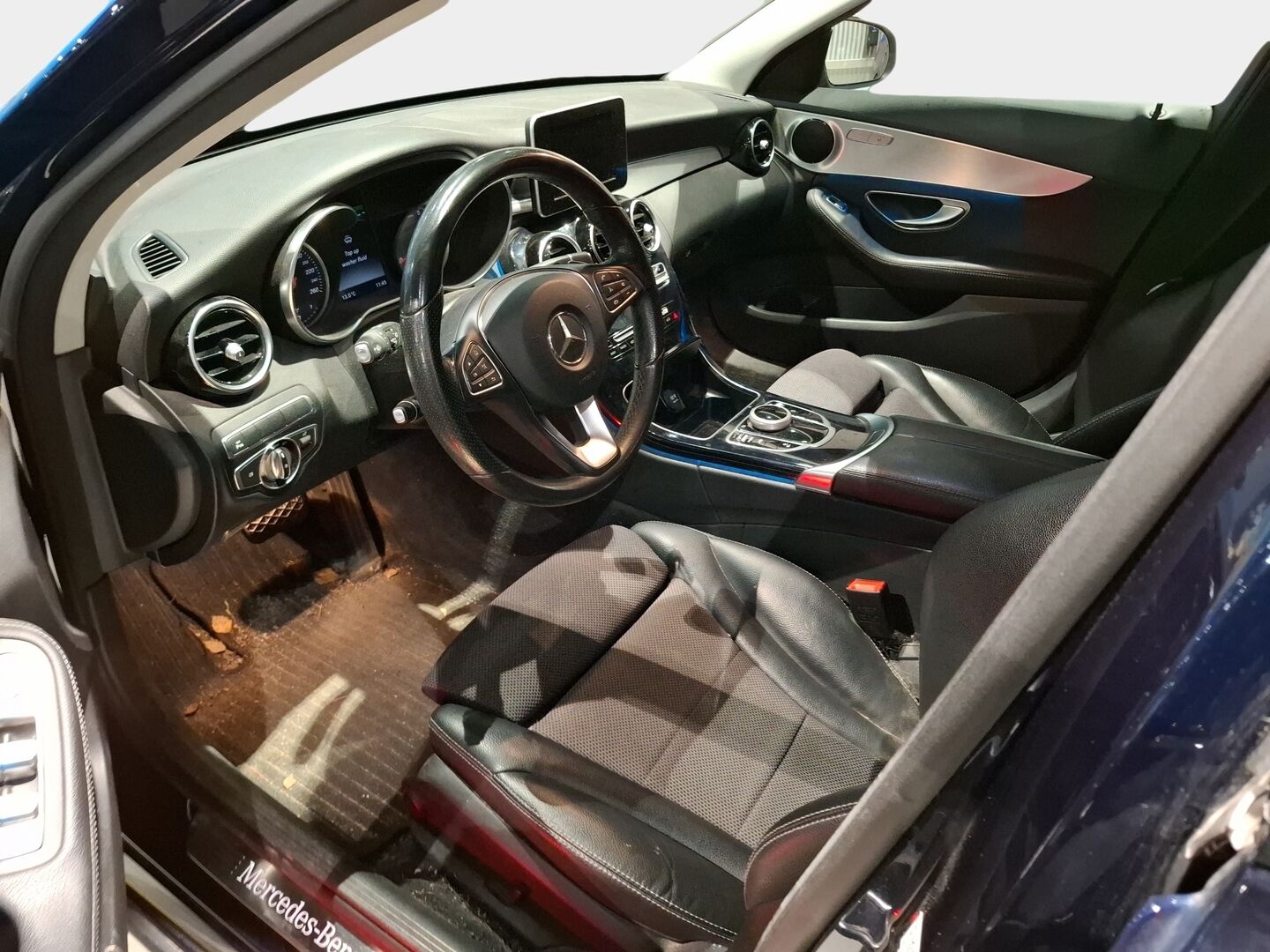 Mercedes-Benz C 2016 350 e T A Premium Business* P-kamera / Vakkari / LED / - Juuri katsastettu / 2x Renkaat 