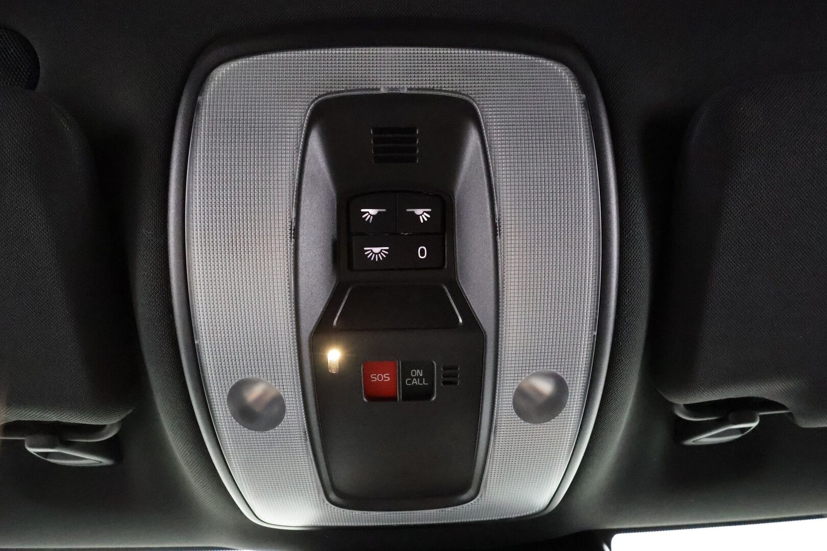 Volvo V60 2016 D4 AWD Business Summum aut * Vakkari / Webasto / Kaarrevalot / Navi / Muistipenkki / Koukku / Nahat / KeylessGo * - Suomi-auto / Kahdet renkaat aluvanteilla