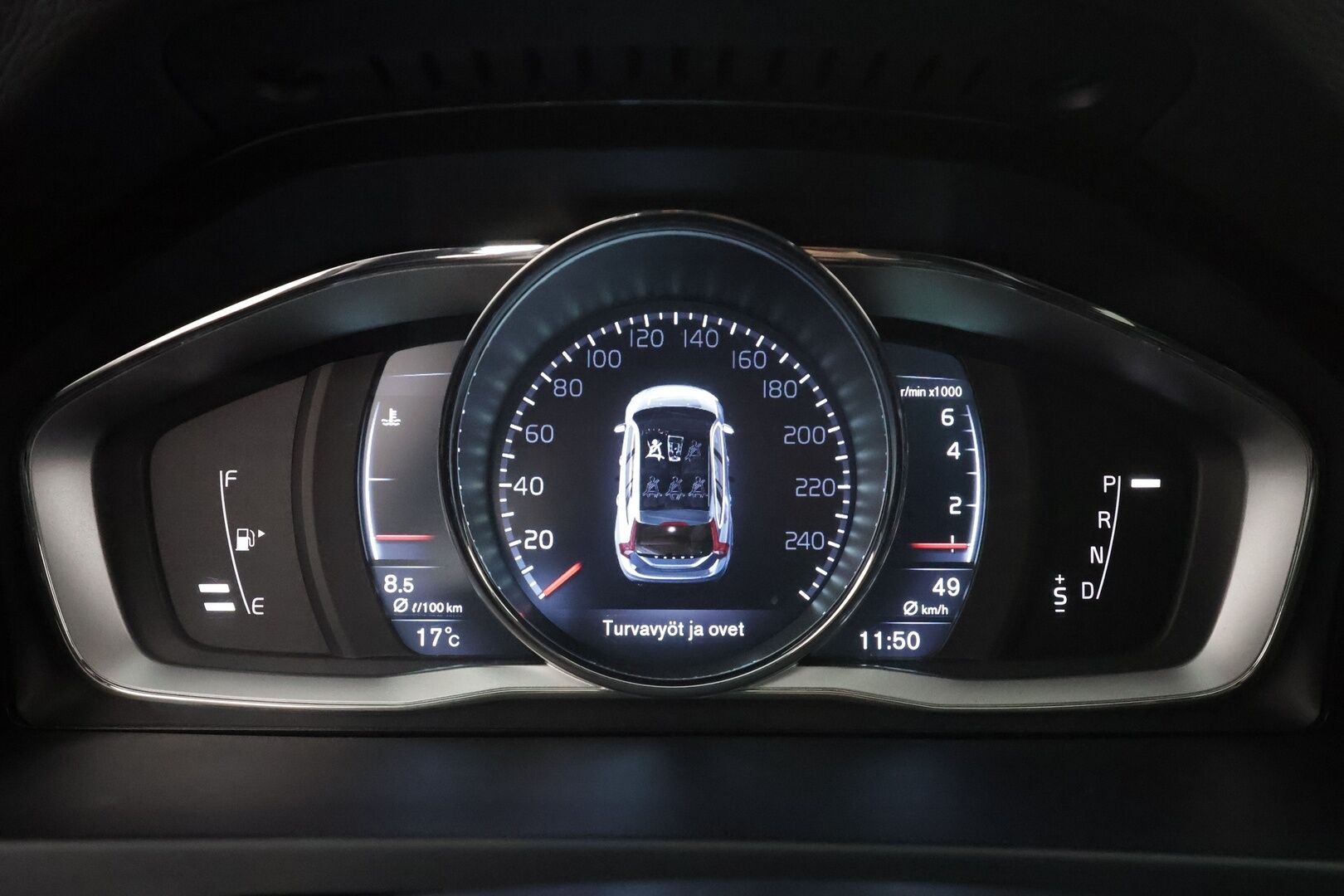 Volvo V60 2016 T4 Business aut * Webasto / Koukku / Xenon / P.tutkat / Muistipenkki / Navi / Vakkari * - Suomi-auto / Kahdet renkaat aluvanteilla 