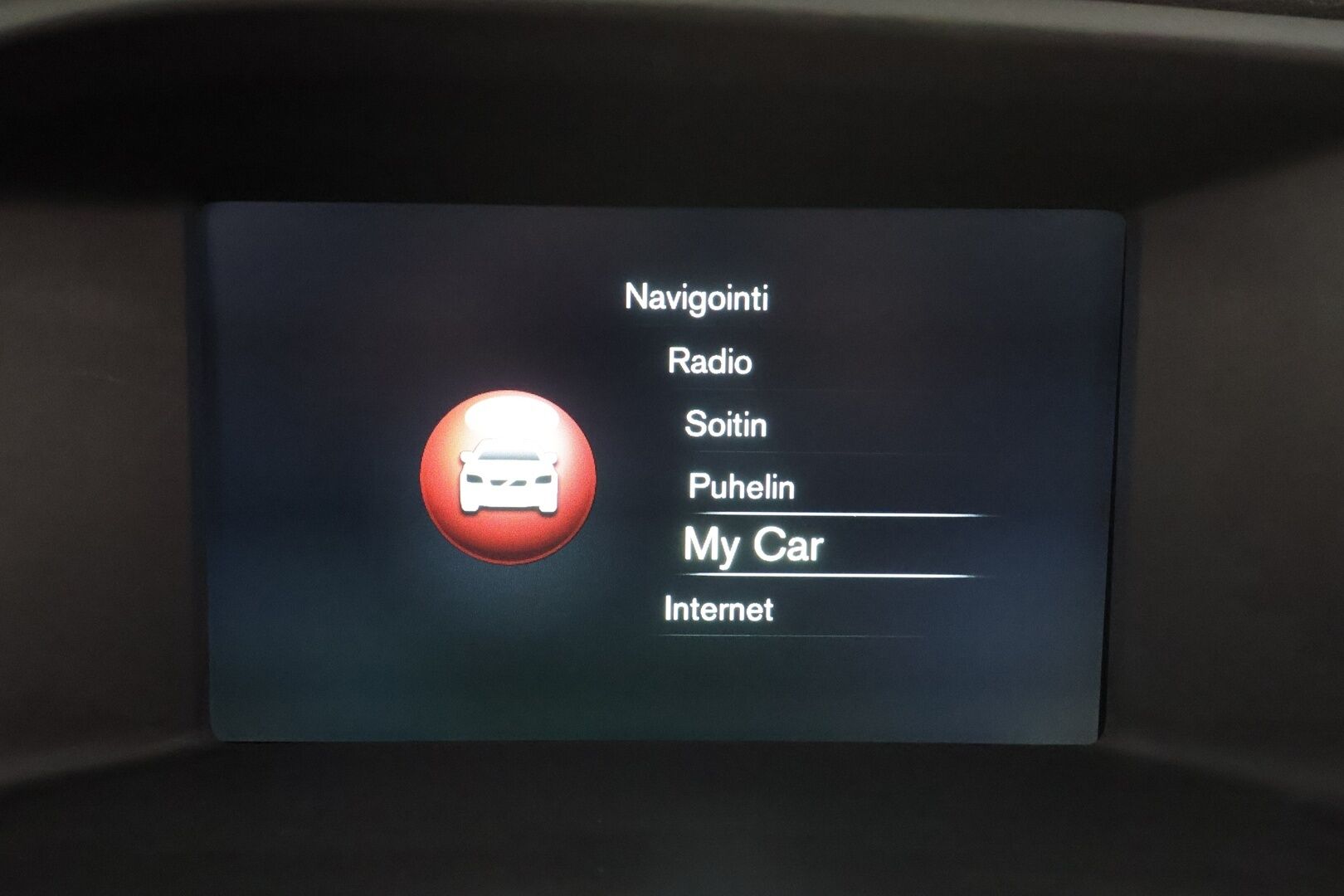 Volvo V60 2016 T4 Business aut * Webasto / Koukku / Xenon / P.tutkat / Muistipenkki / Navi / Vakkari * - Suomi-auto / Kahdet renkaat aluvanteilla 