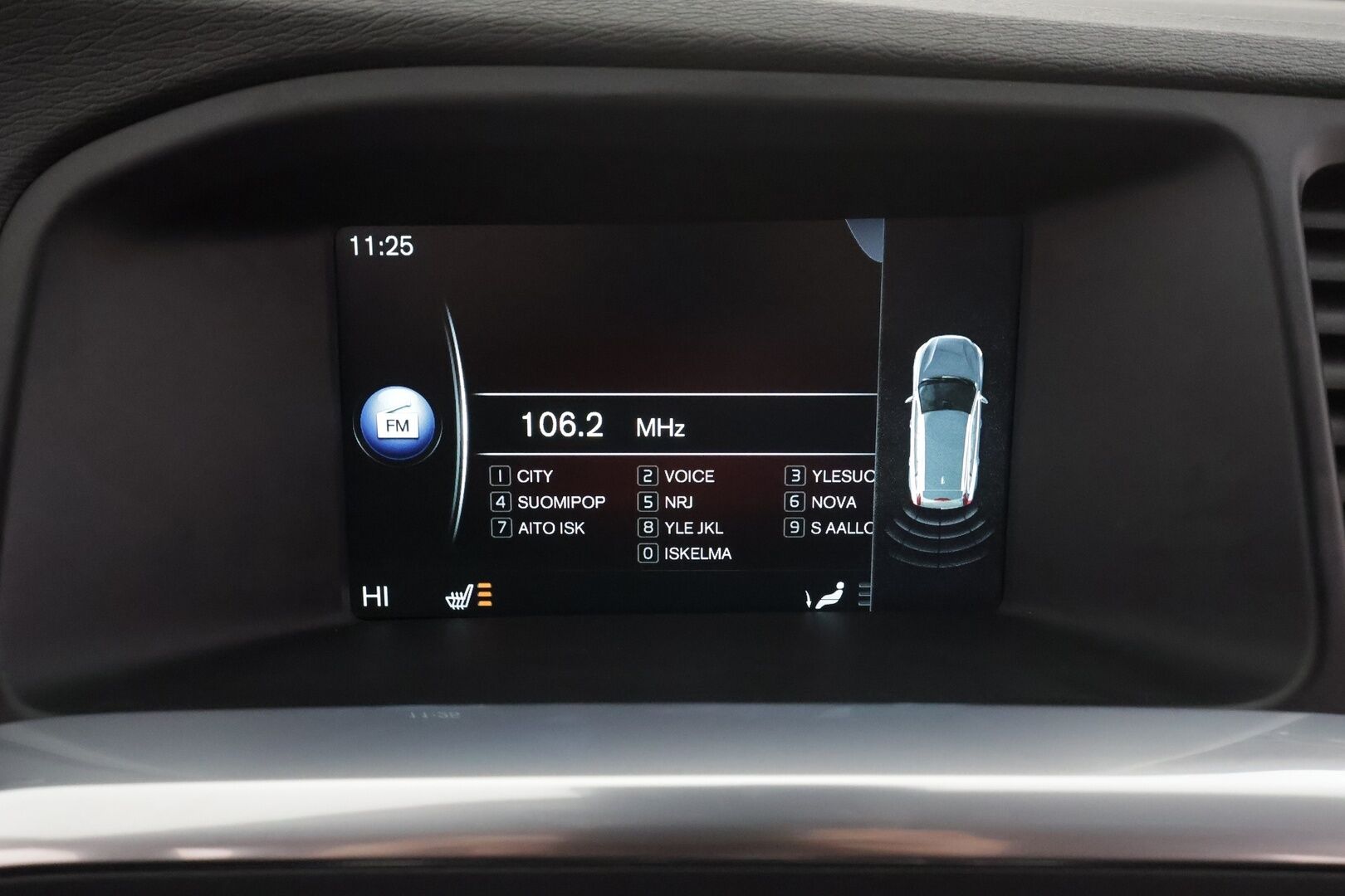 Volvo V60 Cross Country 2016 D4 AWD Summum aut * Koukku / Webasto / Vakkari / Muistipenkki / P.tutkat / Keyless * - Ei AdBlue / Kahdet renkaat ja vanteet - HULLUT AVAJAISHULINAT KORKOTARJOUS 3,29 %