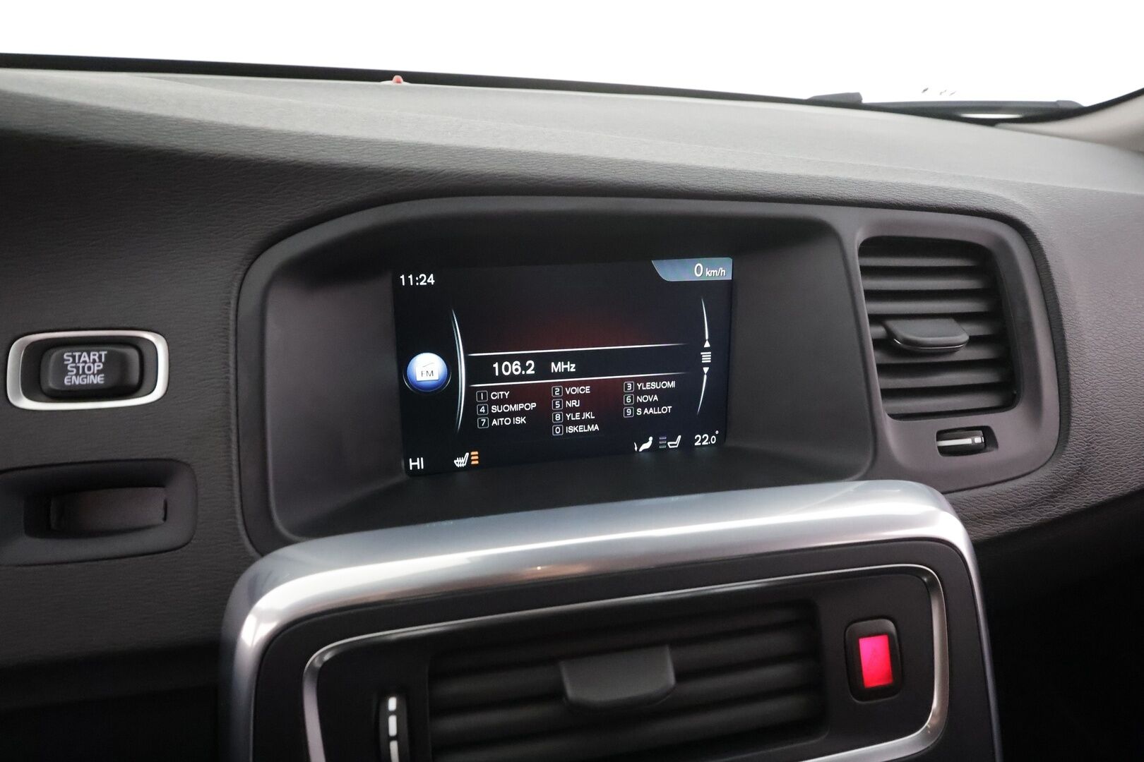 Volvo V60 Cross Country 2016 D4 AWD Summum aut * Koukku / Webasto / Vakkari / Muistipenkki / P.tutkat / Keyless * - Ei AdBlue / Kahdet renkaat ja vanteet - HULLUT AVAJAISHULINAT KORKOTARJOUS 3,29 %