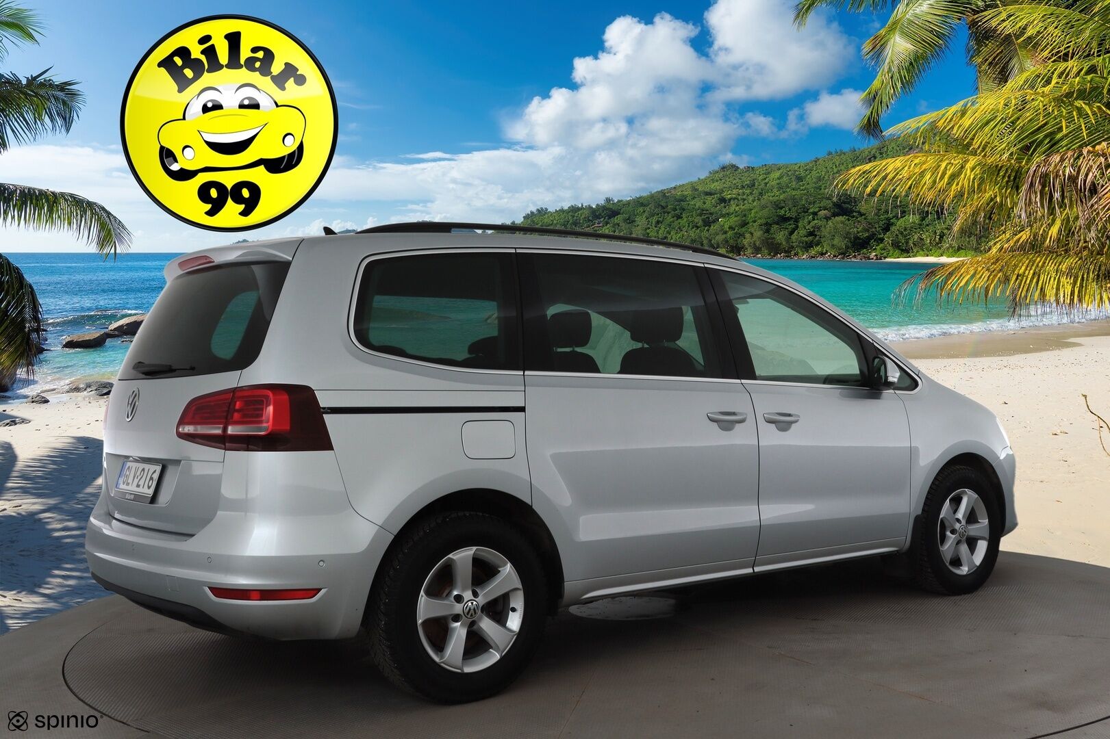 Volkswagen Sharan 2016 Comfortline 2,0 TDI 110 kW DSG 7-P * Webasto / Koukku / P.Tutkat / Vakkari / Xenon / Navi * - Suomi-auto / Kahdet renkaat aluvanteilla / Merkkihuollot