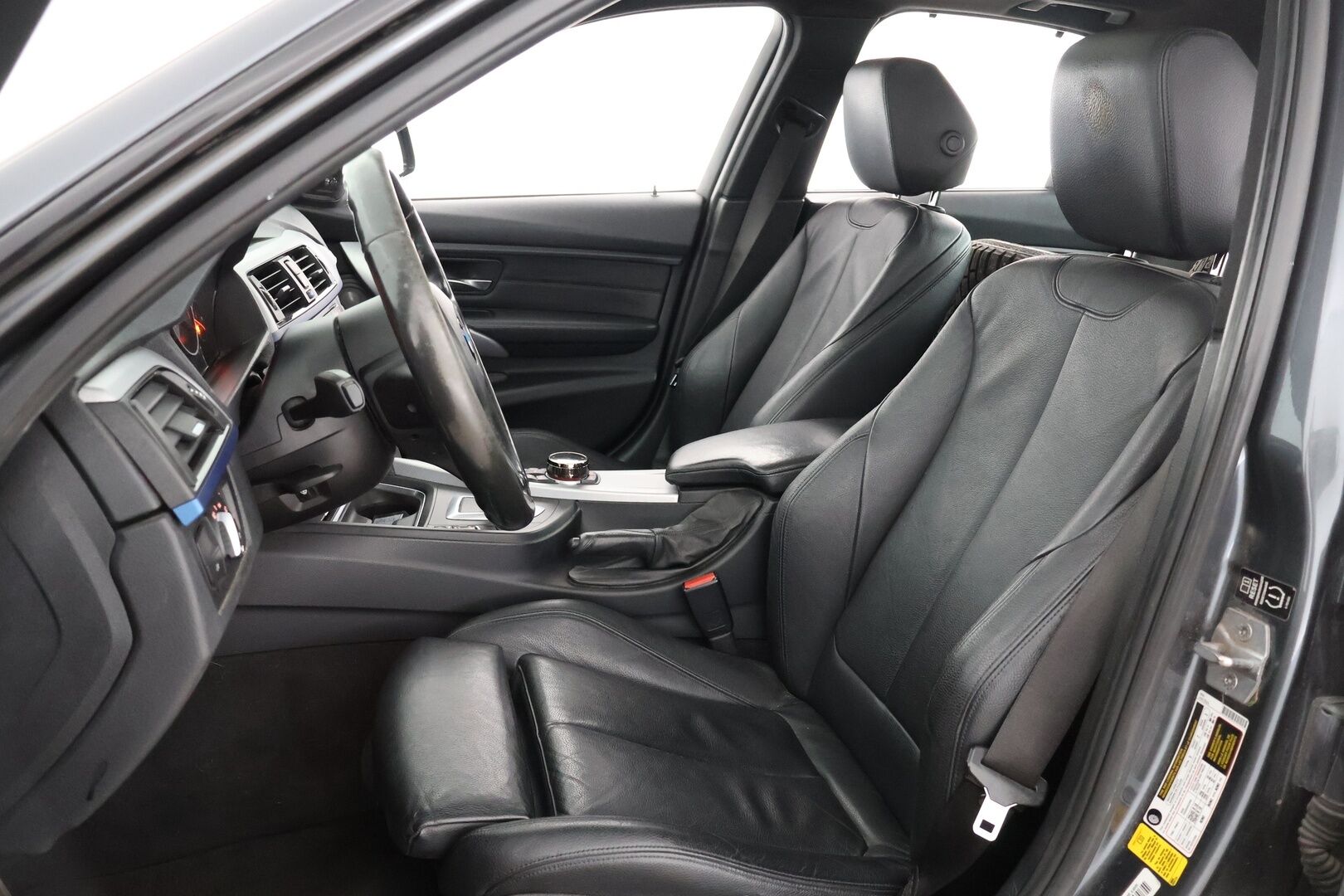BMW 328 2013 TwinPower Turbo M-Sport A F30 Sedan - Myydään vain yrityksille - HUD | PANORAMA | MUISTIPENKKI | COMFORT ACCESS | H/K | P-KAMERA | YritysOutlet - Myydään vain yrityksille