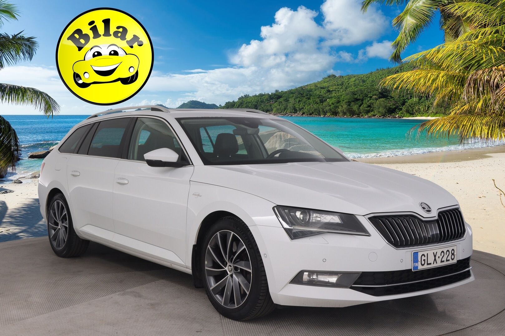 Skoda Superb 2016 Combi 2,0 TSI 280 4x4 L&K DSG Autom. - ACC | Ilmastoidut ruskeat sähkönahat | Panorama | Canton | Koukku | Webasto | Kessy | Appconnect | Blis | Ambient | Suomiauto