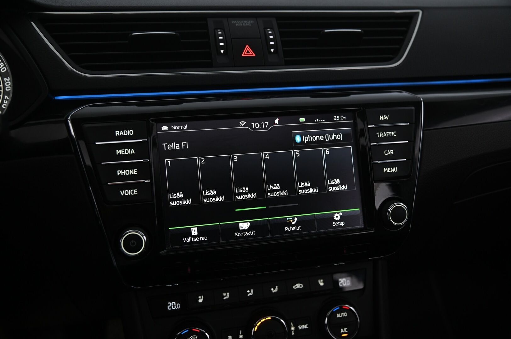 Skoda Superb 2016 Combi 2,0 TSI 280 4x4 L&K DSG Autom. - ACC | Ilmastoidut ruskeat sähkönahat | Panorama | Canton | Koukku | Webasto | Kessy | Appconnect | Blis | Ambient | Suomiauto