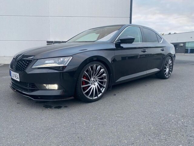 Skoda Superb -kuva