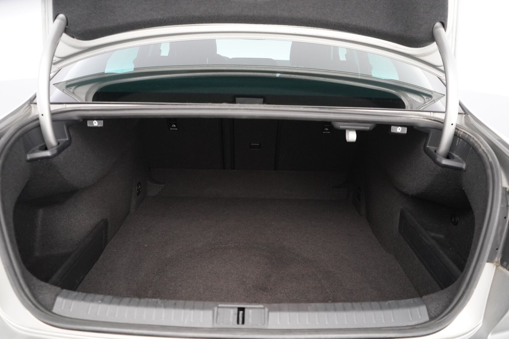Volkswagen Passat 2016 1.4 Sedan Comfortline 92kW DSG *ACC / Tutkat / Lohko / Kamera / Navi* - Suomi-auto / Jakohihna vaihdettu 100 tkm / Tuulilasi uusittu juuri / Merkkiliikkeen huoltohistoria