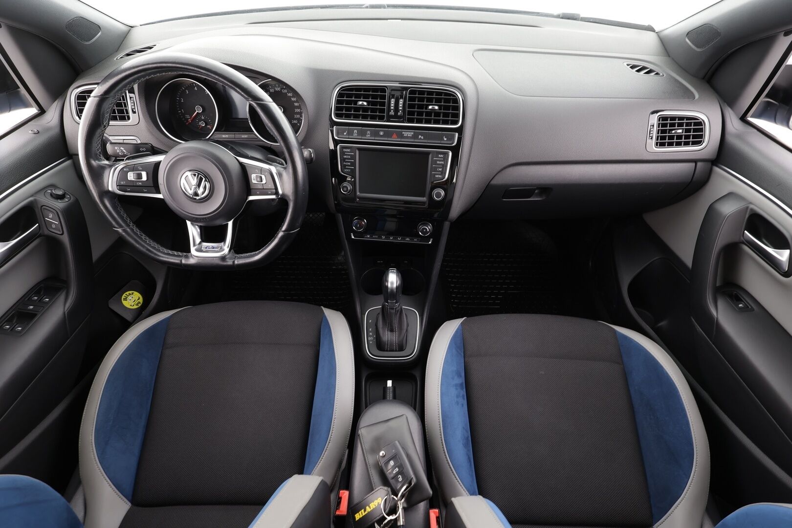 Volkswagen Polo 2016 Blue GT 1,4 TSI 110 kW ACT DSG * Navi / Lohkolämmitin / Vakkari / P.kamera / Xenon / AC * - Suomi-auto / Kahdet renkaat aluvanteilla - HULLUT AVAJAISHULINAT KORKOTARJOUS 3,29 %