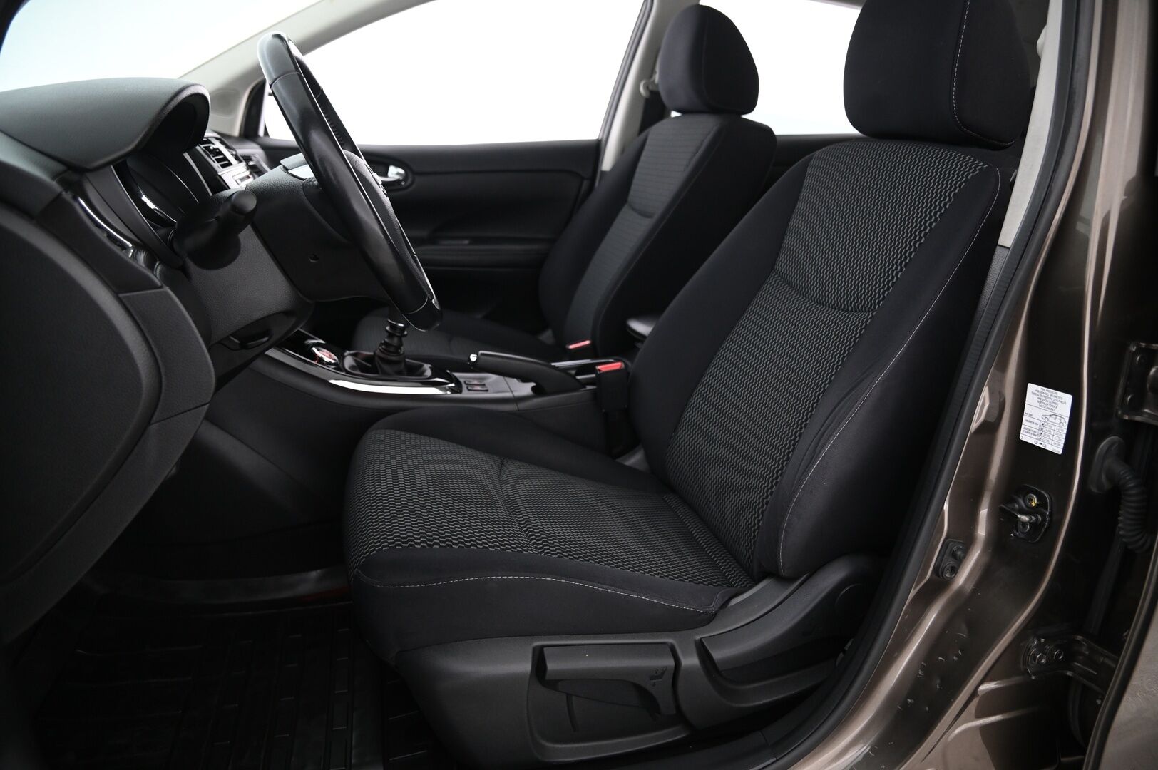 Nissan Pulsar 2016 DIG-T 115 Business 360 6M/T E6 *Suomi-Auto / 360-kamera / Vakkari / Navi / Sadetunnistin* - *Juuri saapunut tyylikäs Nissan Pulsar! / Lohko+pistoke / Kessy / 2XRenkaat / Siisti*