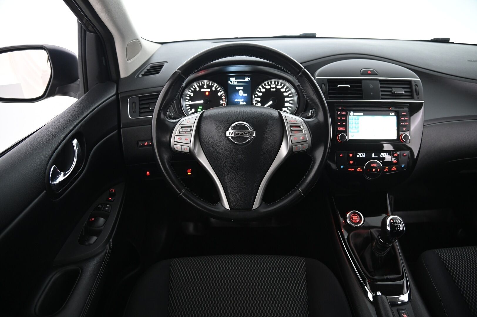 Nissan Pulsar 2016 DIG-T 115 Business 360 6M/T E6 *Suomi-Auto / 360-kamera / Vakkari / Navi / Sadetunnistin* - *Juuri saapunut tyylikäs Nissan Pulsar! / Lohko+pistoke / Kessy / 2XRenkaat / Siisti*