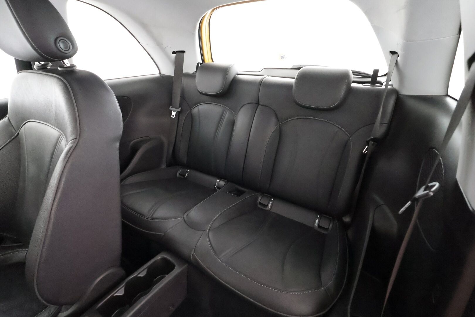 Opel Adam 2016 3-ov Glam 1,0T ecoFLEX Start/Stop 66kW MT6 - | Lasikatto | Nahkaverhoilu | Infinity | P.Tutkat | Vakkari | Bluetooth | Lohko&Sisätilanlämmitin | Ratinlämmitys | Suomi-auto | Huoltokirja | Kahdet renkaat |