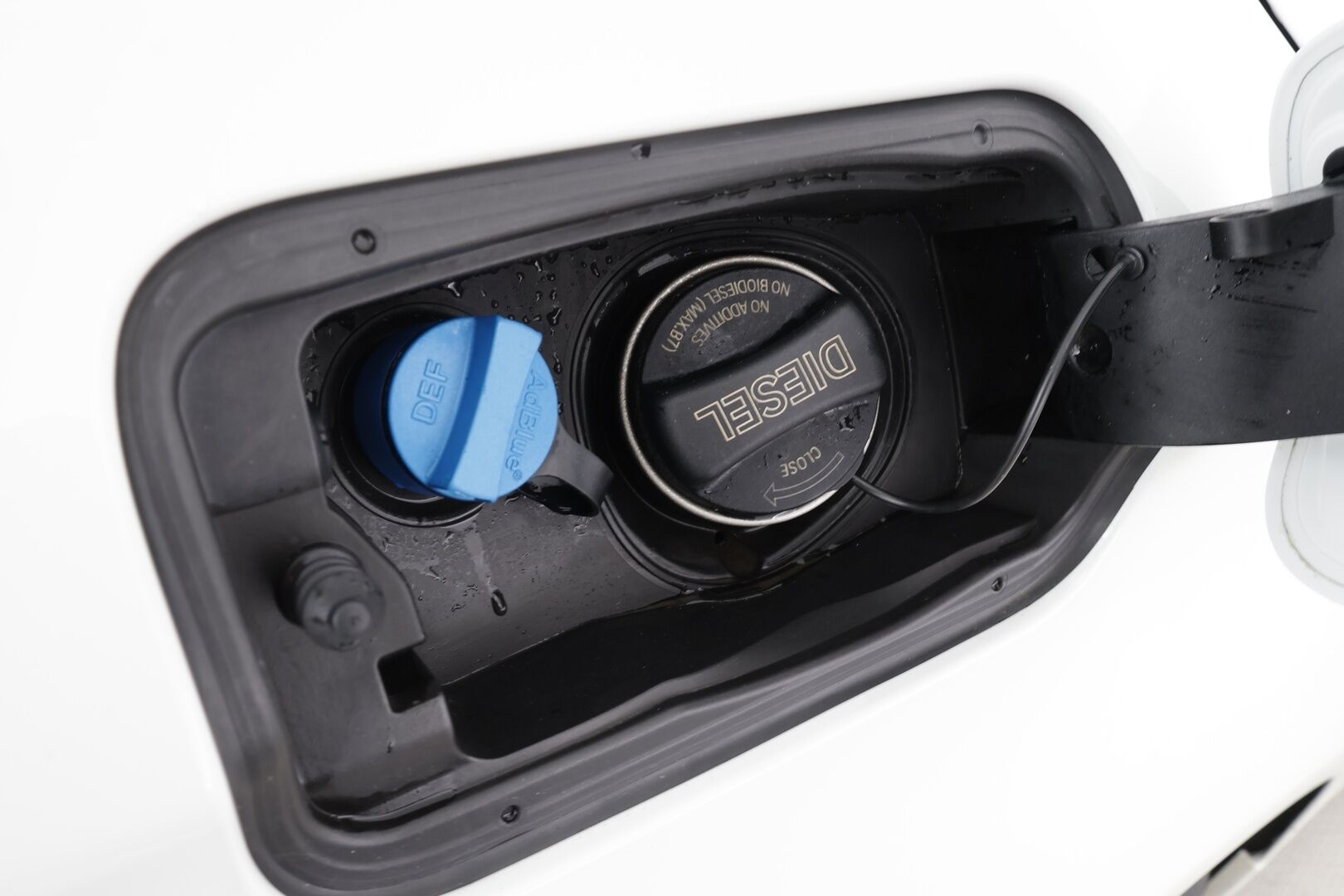 BMW 520 2016 F11 Touring 520d A xDrive Edition Exclusive * Koukku / Xenon / Sportnahat / P.Tutkat / Digimittaristo * - Suomi-auto / Kahdet renkaat - HULLUT BLACKWEEK JATKOT - KORKOTARJOUS 2,49%