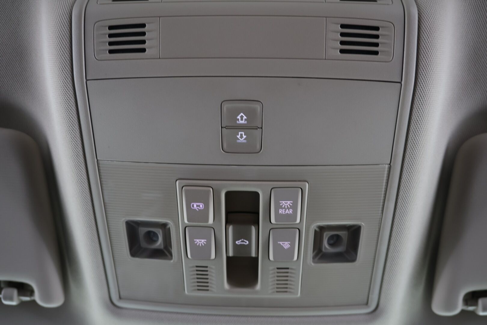 Skoda Superb 2016 Combi 2,0 TDI 190 4x4 L&K DSG Autom. * Webasto / ACC / Panorama / Canton / Ilmastoidut Muistinahat / Koukku / P-kamera * - 2-om. Suomi-auto / 2x Aluvanteet / Huippurenkaat / Upea yksilö! - HULLUT AVAJAISHULINAT KORKOTARJOUS 3,29 %