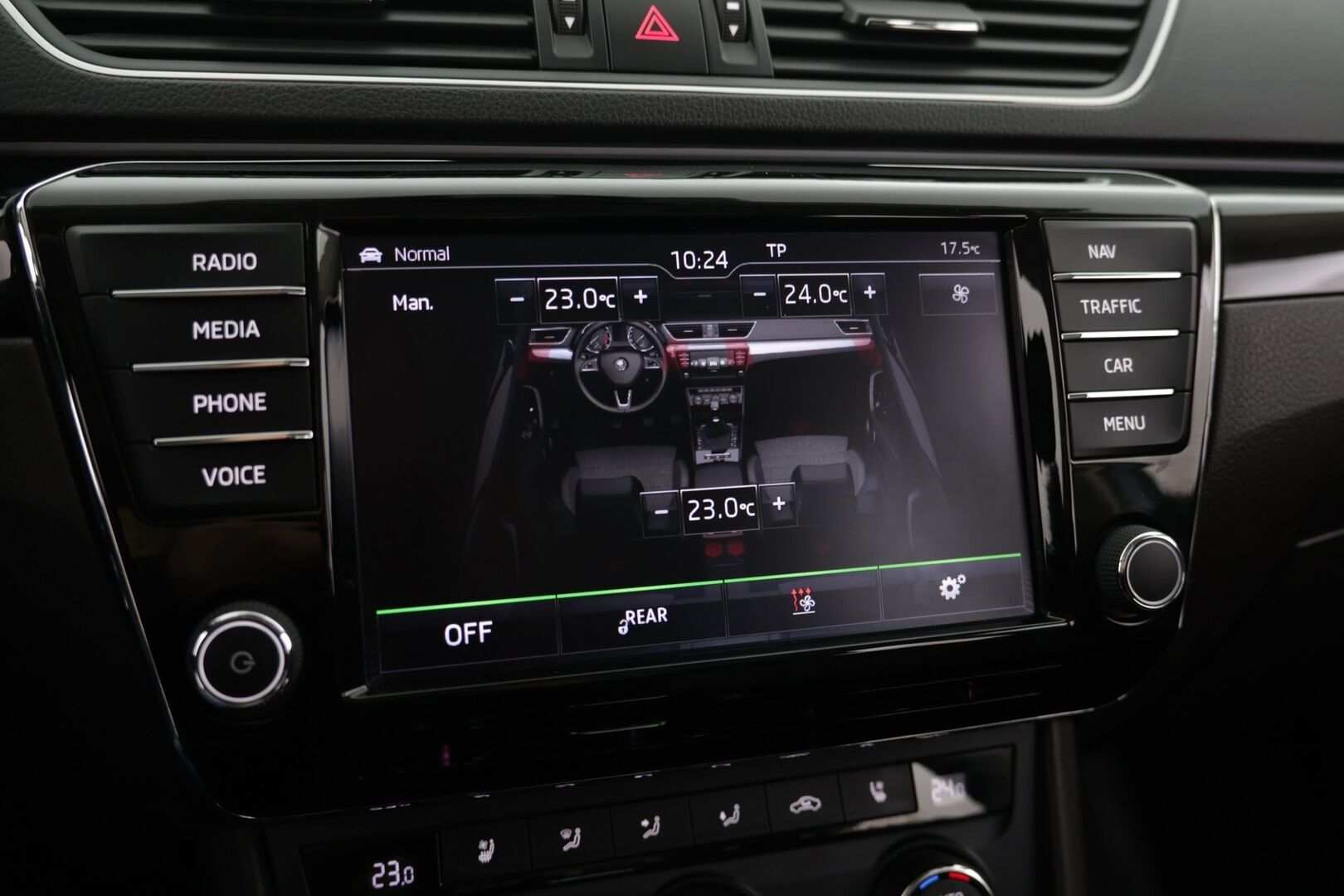 Skoda Superb 2016 Combi 2,0 TDI 190 4x4 L&K DSG Autom. * Webasto / ACC / Panorama / Canton / Ilmastoidut Muistinahat / Koukku / P-kamera * - 2-om. Suomi-auto / 2x Aluvanteet / Huippurenkaat / Upea yksilö! - HULLUT AVAJAISHULINAT KORKOTARJOUS 3,29 %